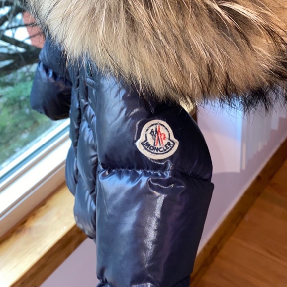 COPY - This coat is still brand new no stains no nothing . - Picture 2 of 2